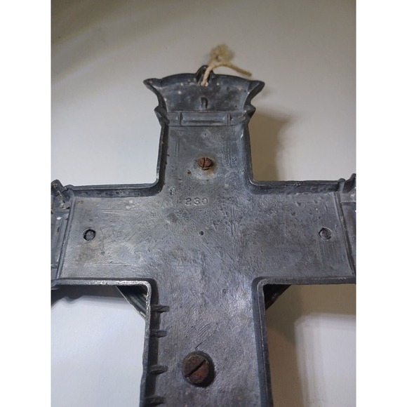 Vintage INRI Wall Cross Jesus Christianity Faith Spirituality Metalware Ornate - Picture 8 of 11